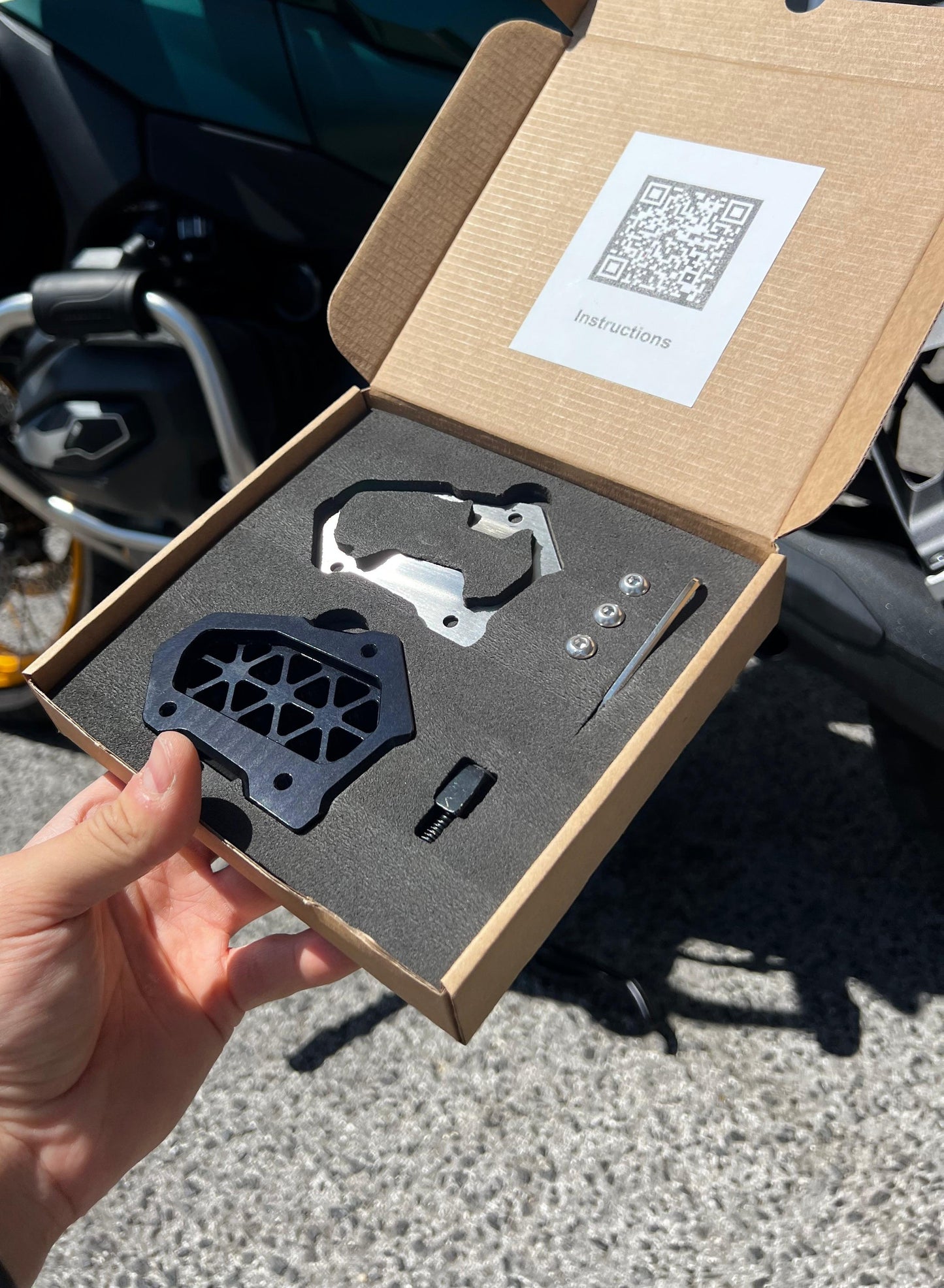 BMW R 1300 GS / GSA Side Stand Enlarger & Lean Reducer